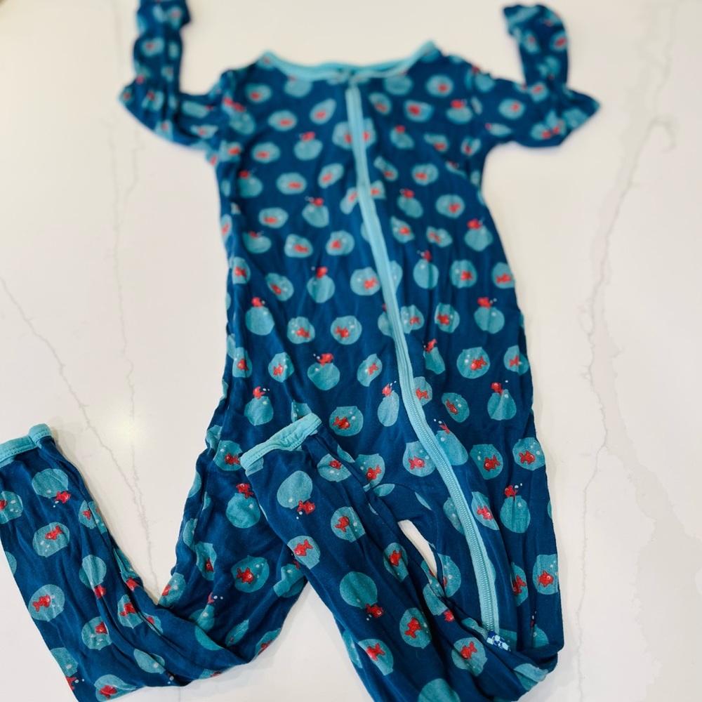Kickee Pants fishbowl 4T zipper coverall EUC